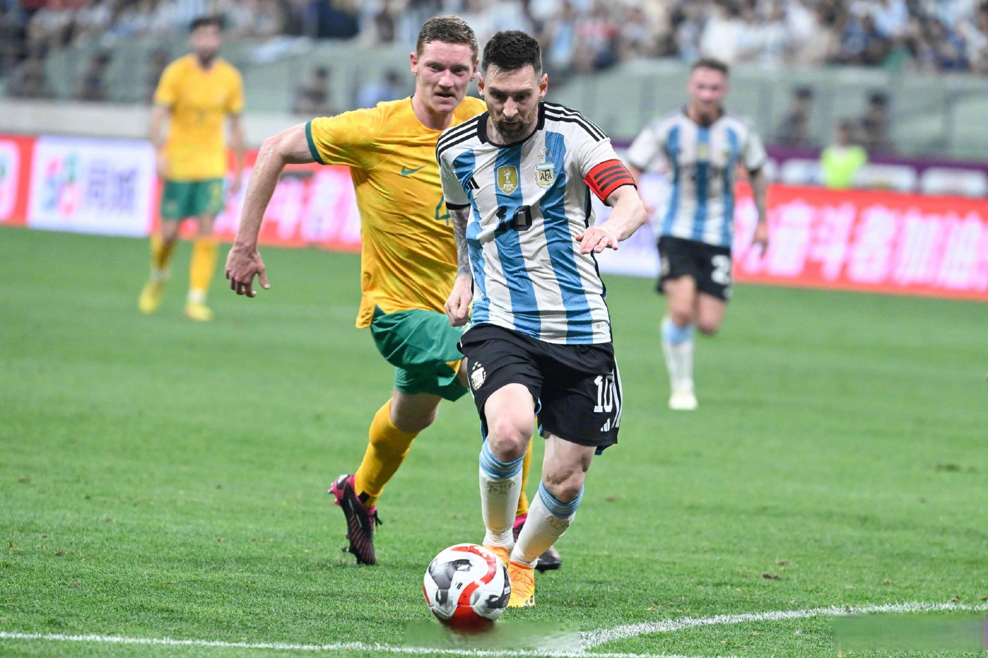 阿根廷顶级足球联赛争夺激烈火花四溅的简单介绍